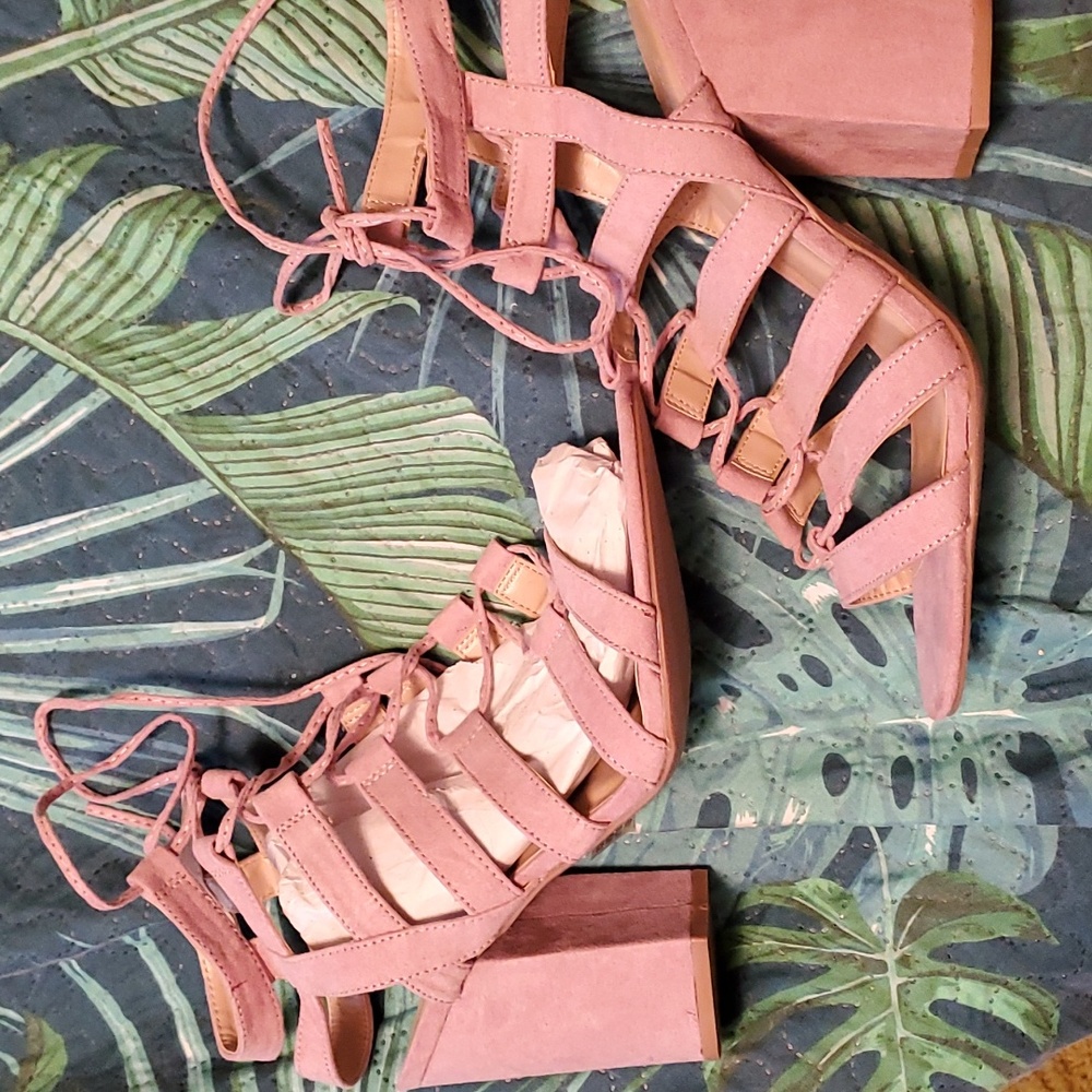 Charlotte Russe Lace Up Pink Chunky Heel Size 9